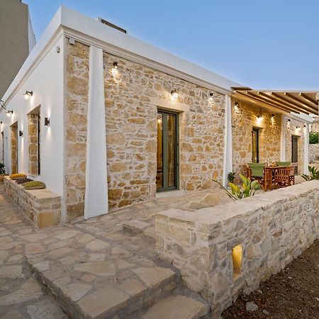 Papadia Luxury Apartments Pitsidia Exterior photo