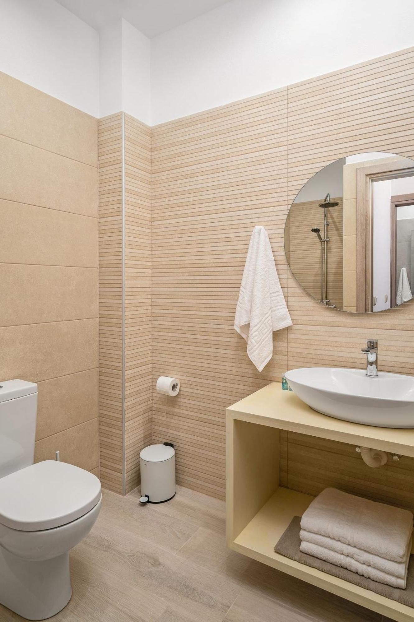 Papadia Luxury Apartments Pitsidia Exterior photo